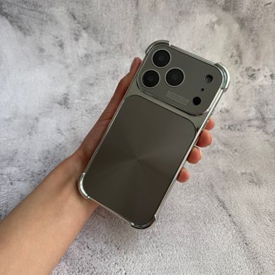 Противоударный чехол с защитными углами и глянцевой спинкой для iPhone 16 Pro Max Silver
