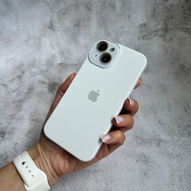 Чохол з силікону і покриттям Soft Touch мікрофібра для iPhone 15 White