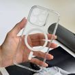 Чехол прозрачный силиконовый с защитой камеры и MagSafe для iPhone 15 Pro Прозорий