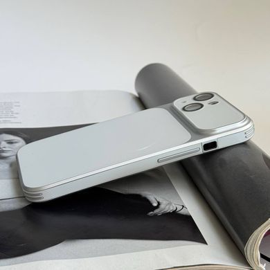 Чехол имитация стекла матовый в стиле 17 из MagSafe для iPhone 15 Silver