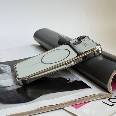 Противоударний силіконовий чохол з захисними кутами і MagSafe для iPhone 15 White